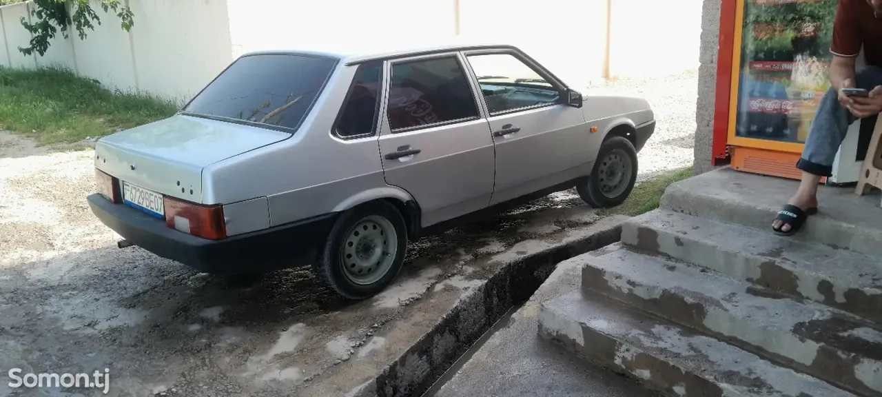 Lada (ВАЗ) 21099 2003 · 1.6 MT
