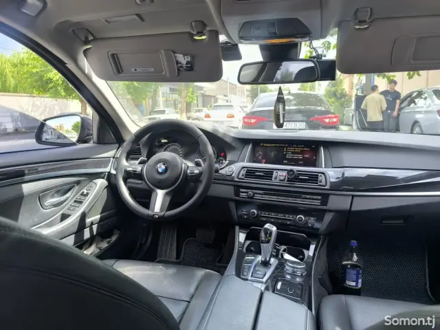 BMW 5 series 2015 · 2.0 AT
