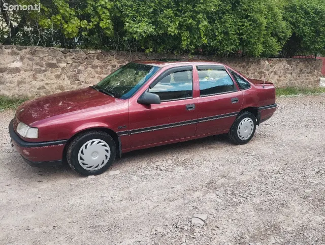 Opel Vectra A 1992 · 1.6 MT