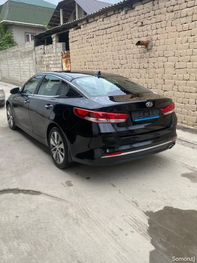 Kia Optima 2016 · 2.4 AT