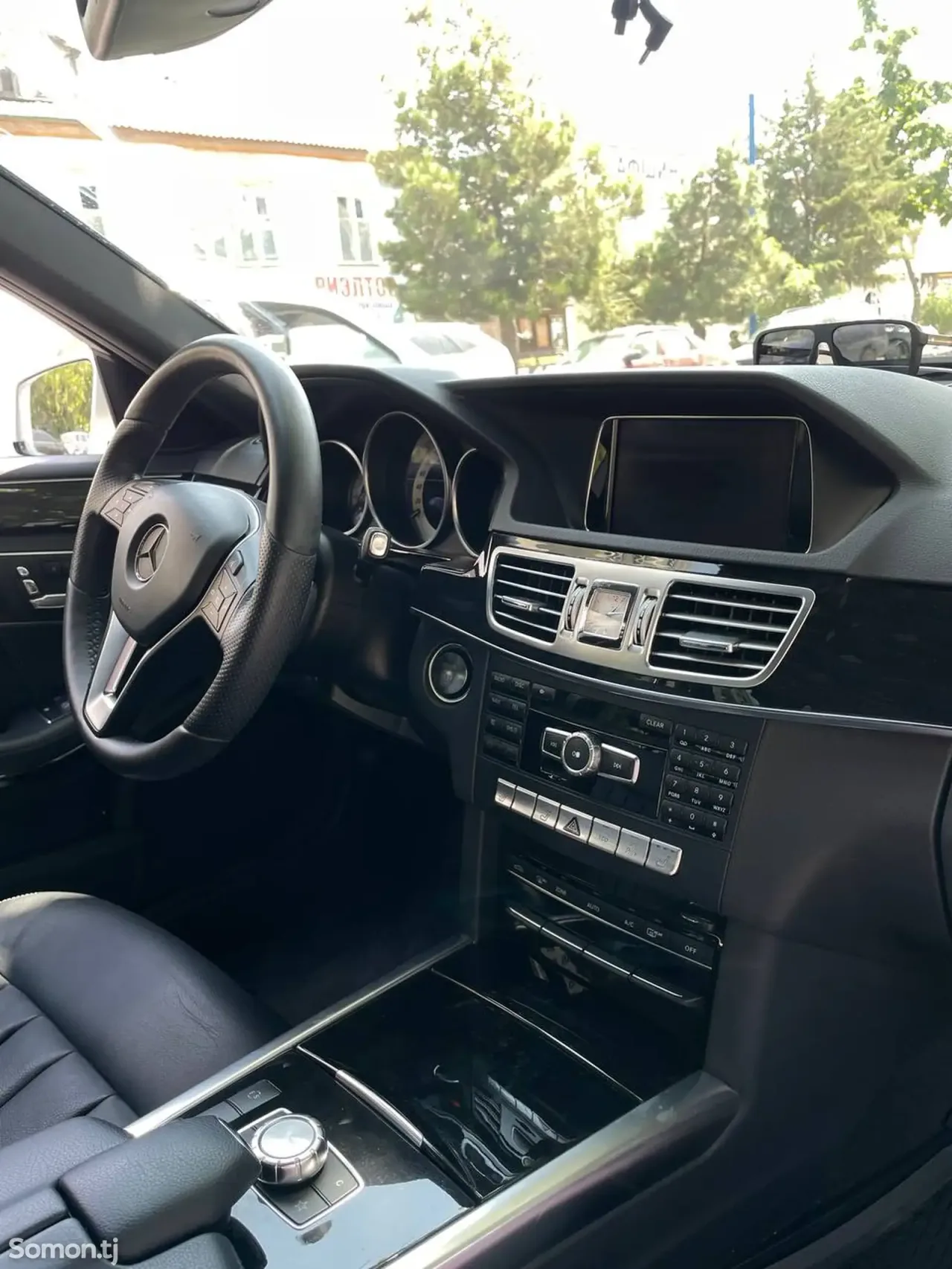 Mercedes-Benz E class 2014 · 3.5 AT