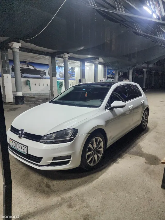 Volkswagen Golf 2015 · 2.0 AT