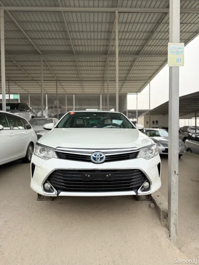 Toyota Camry 2015 · 2.5 AT