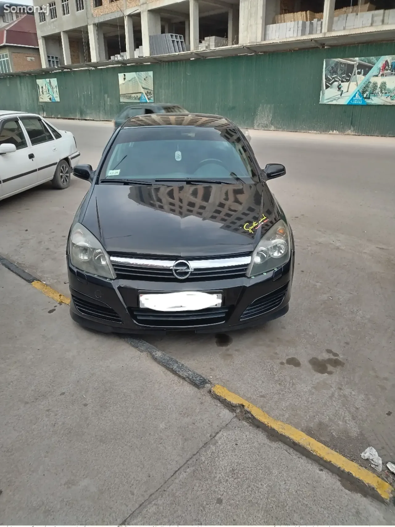 Opel Astra H 2005 · 1.6 MT