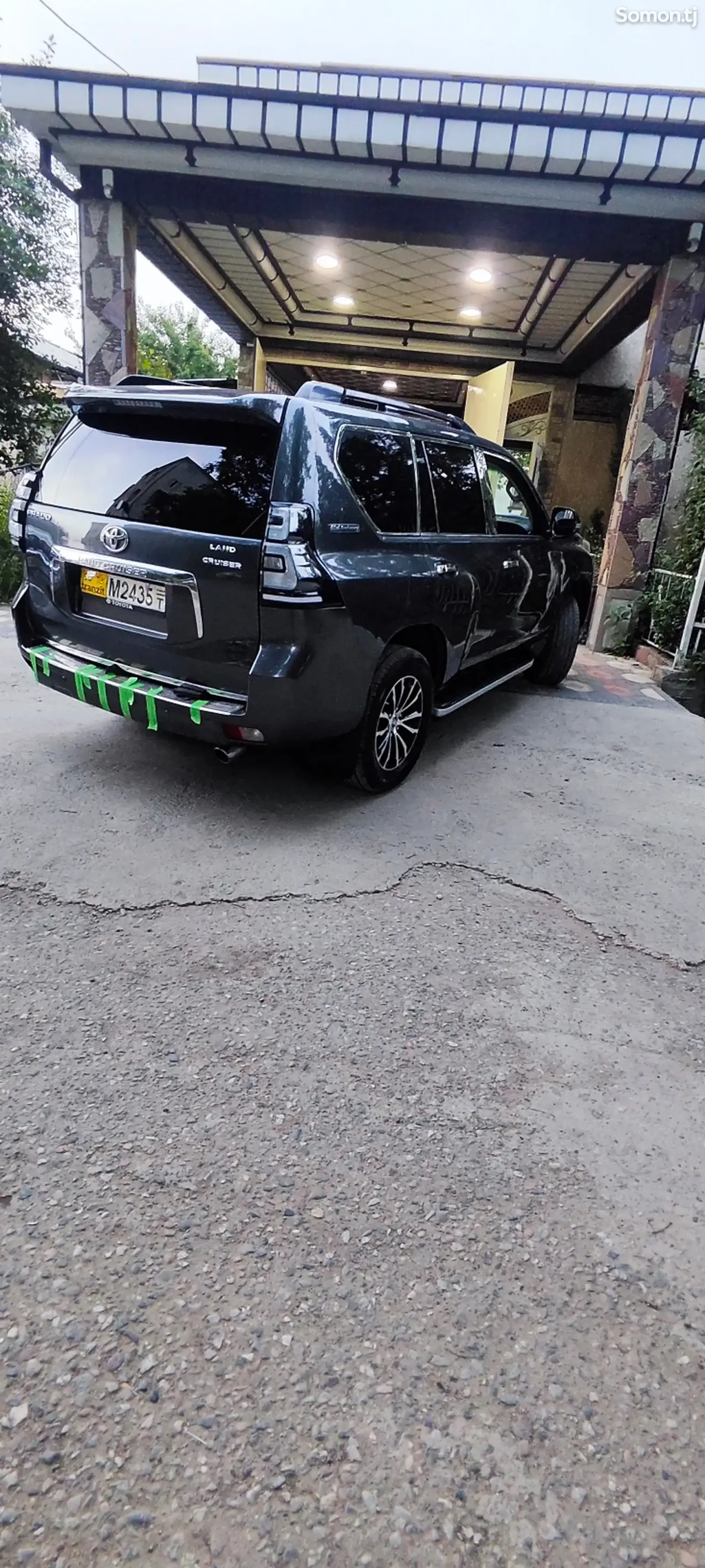 Toyota Land Cruiser Prado 2012 · 4.0 AT