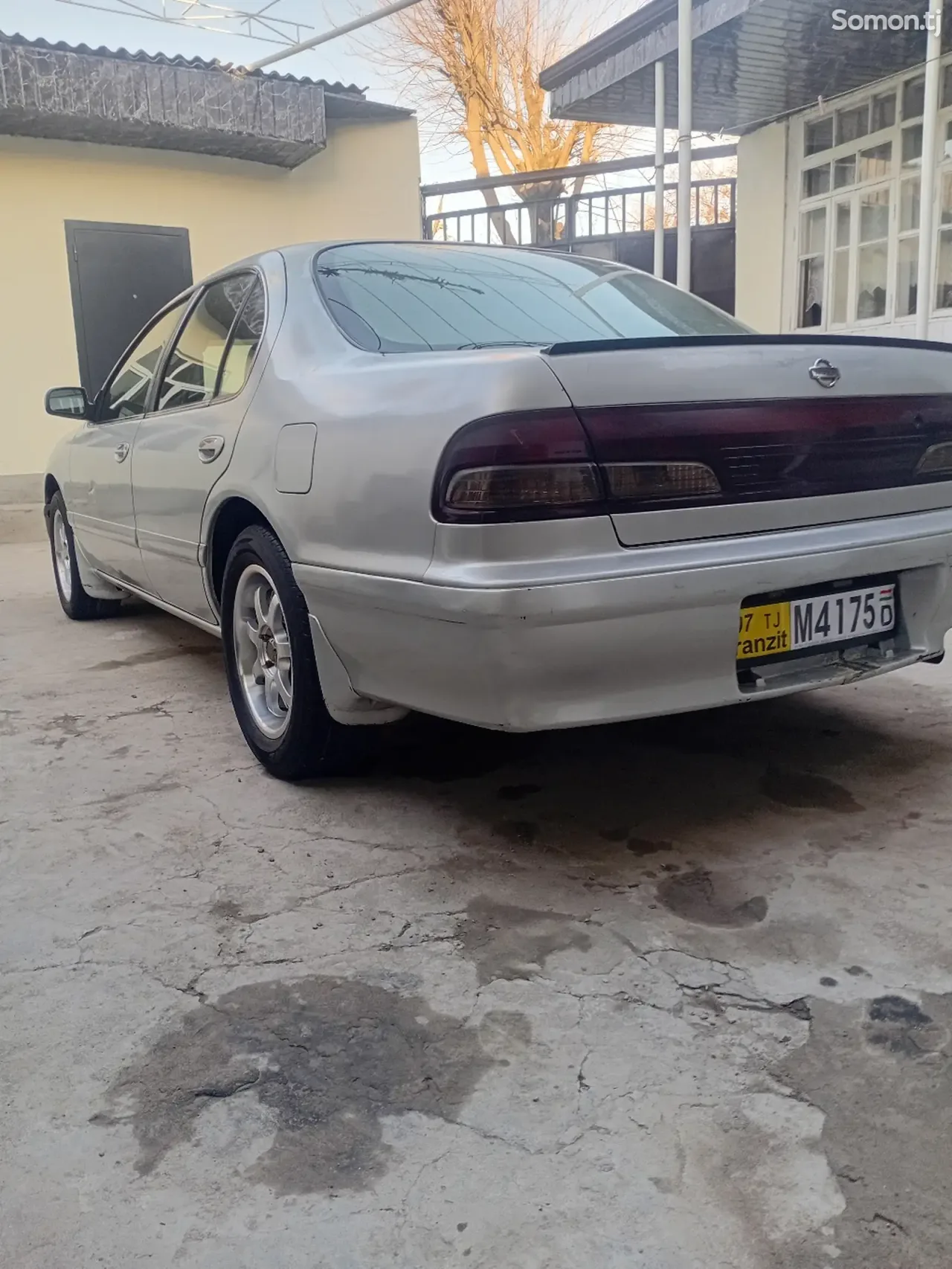 Nissan Maxima 1997 · 2.0 AT