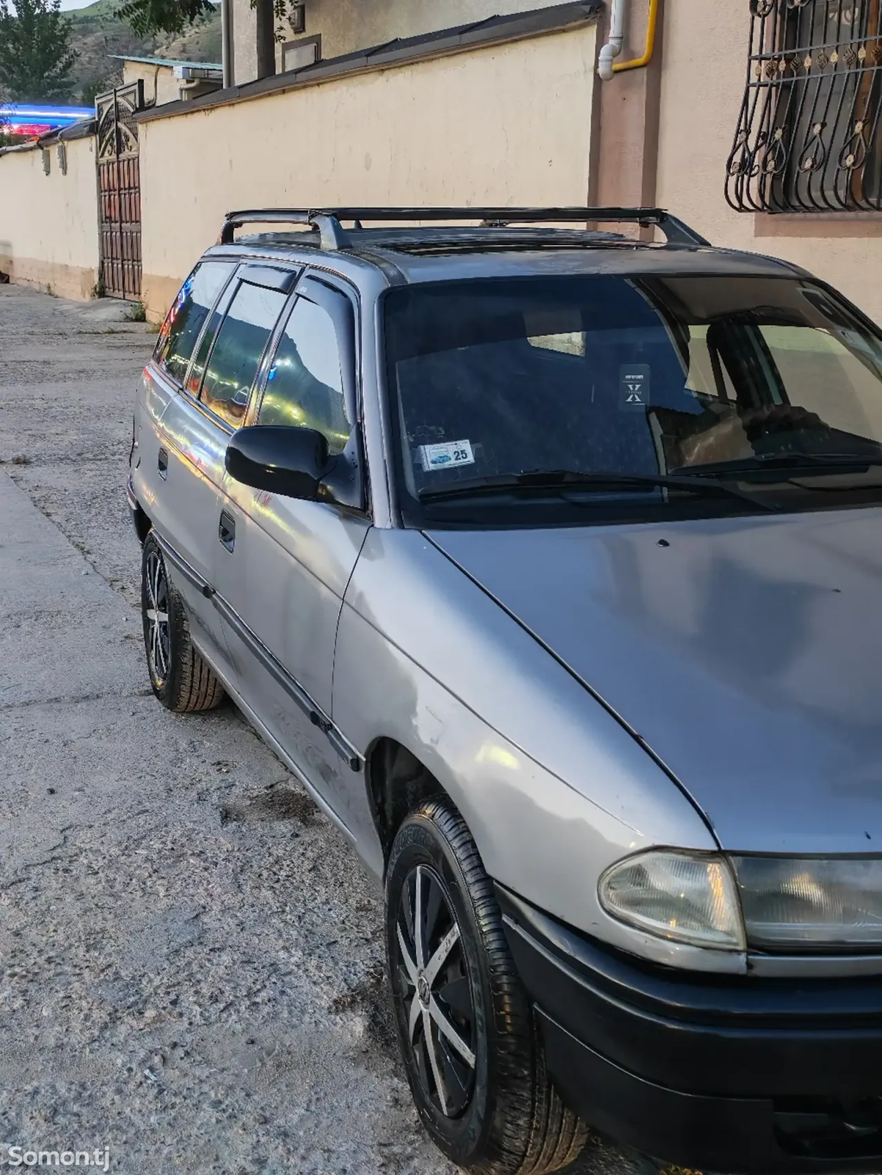 Opel Astra F 1995 · 1.6 MT