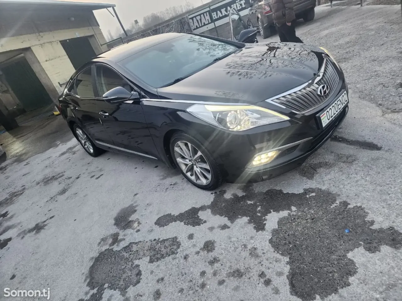 Hyundai Grandeur 2015 · 2.2 AT