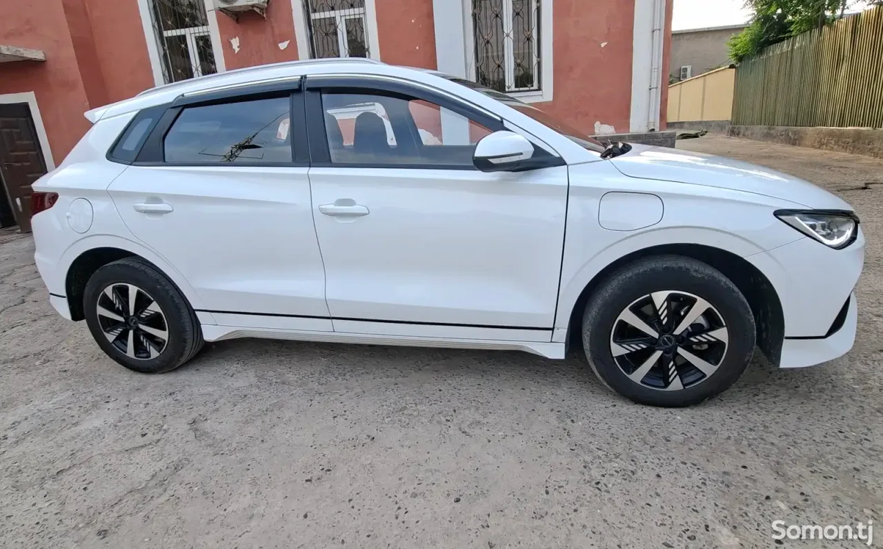 BYD E2 2024 · 3.5 AT