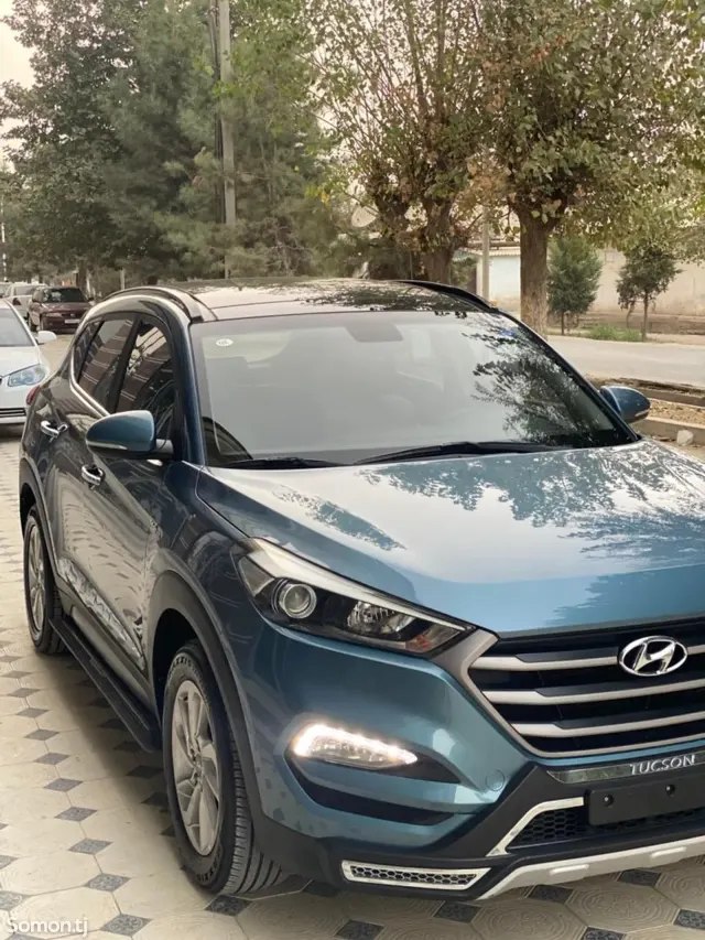 Hyundai Tucson 2018 · 1.6 AT
