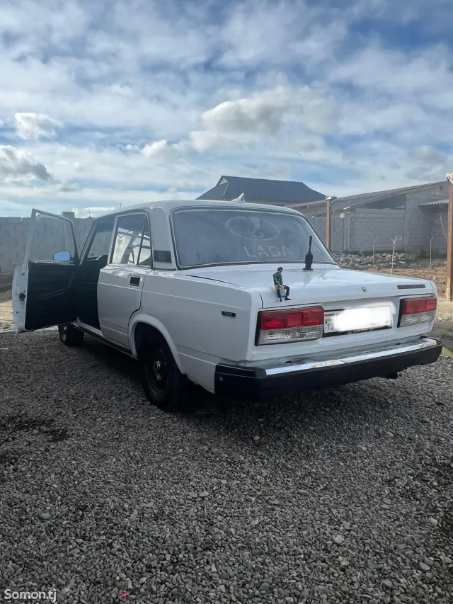 Lada (ВАЗ) 2107 2003 · 1.6 MT