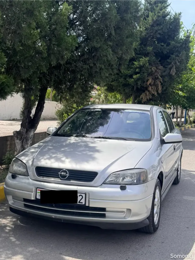 Opel Astra G 2001 · 1.6 AT