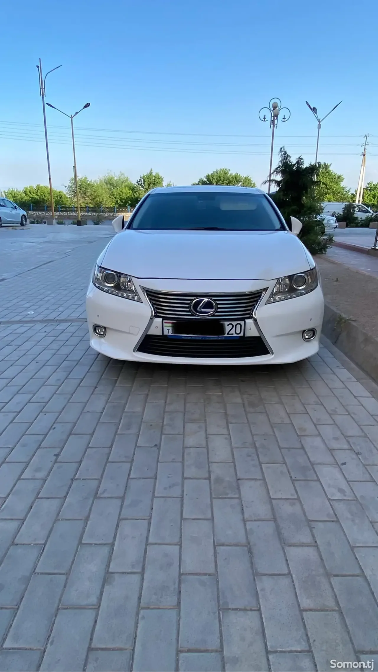Lexus ES series 2014 · 3.0 AT