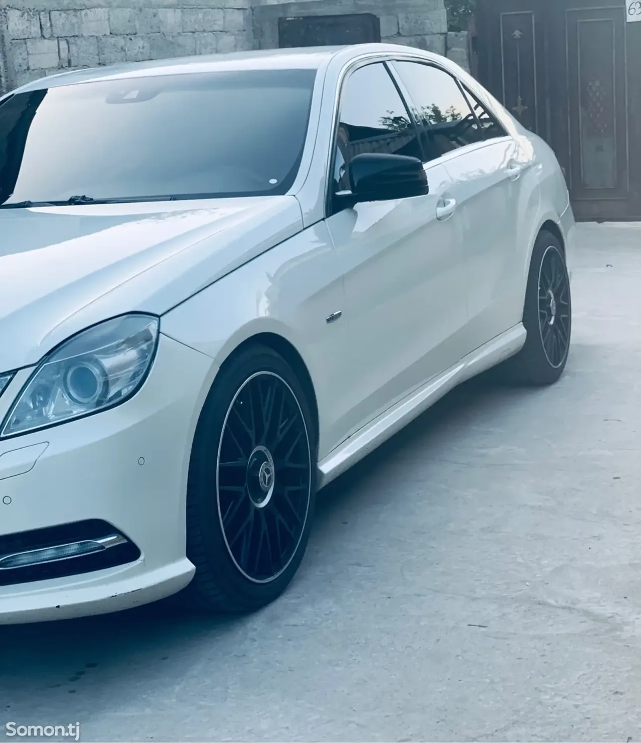 Mercedes-Benz E class 2012 · 2.0 AT
