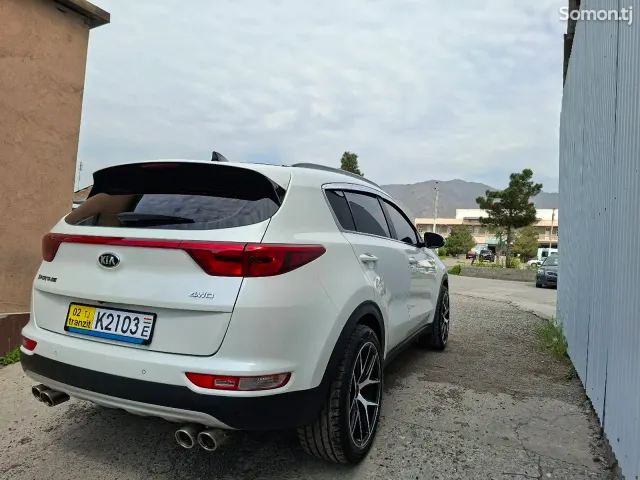 Kia Sportage Grand 2016 · 2.0 AT