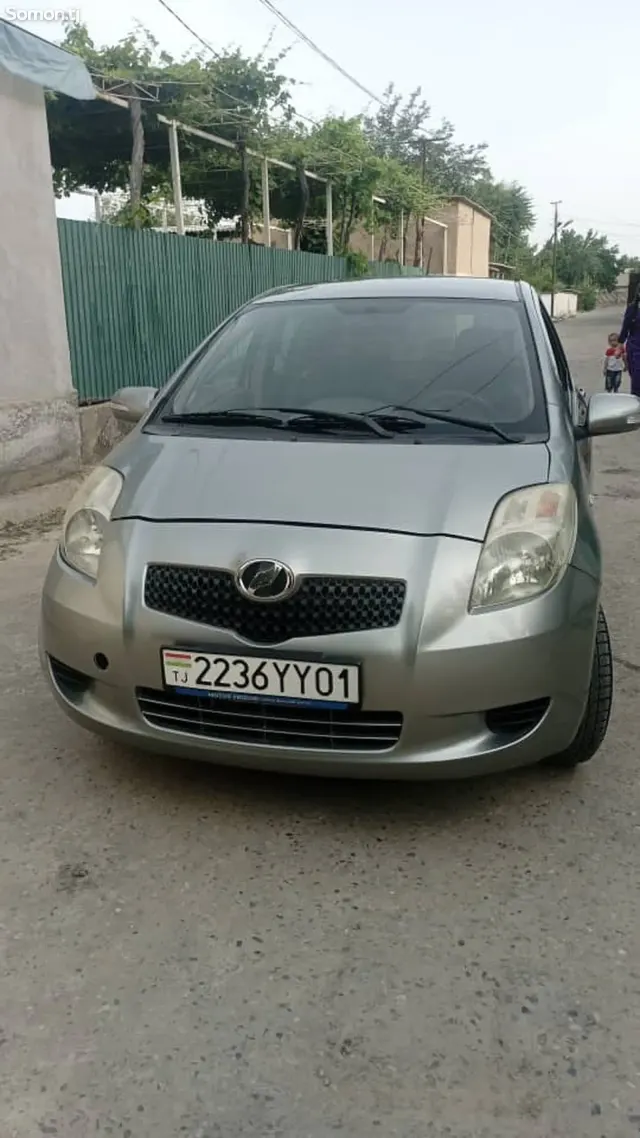 Toyota Vitz 2009 · 1.3 AT