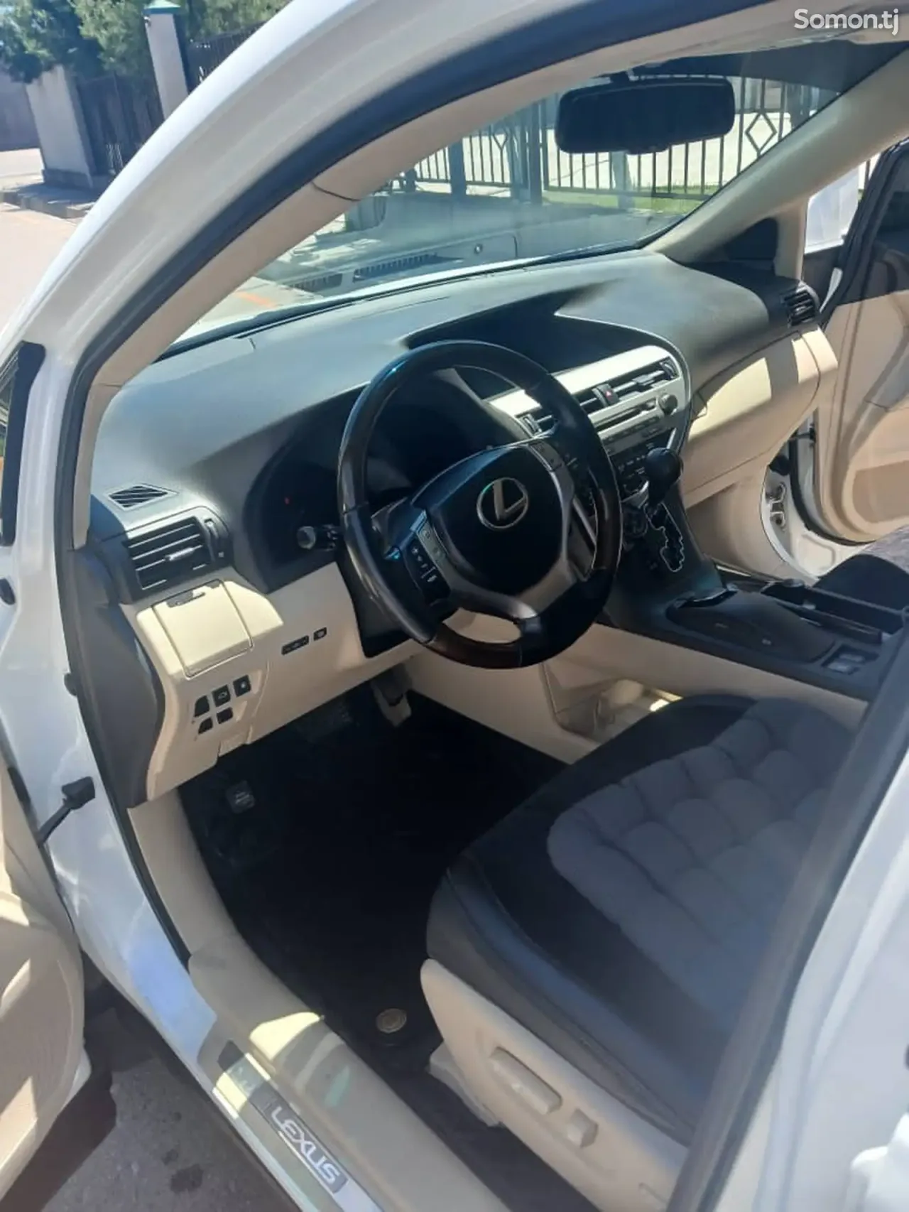 Lexus RX series 2014 · 4.5 AT