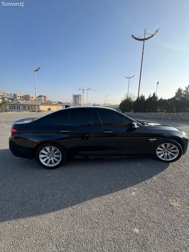 BMW 5 series 2016 · 3.0 AT