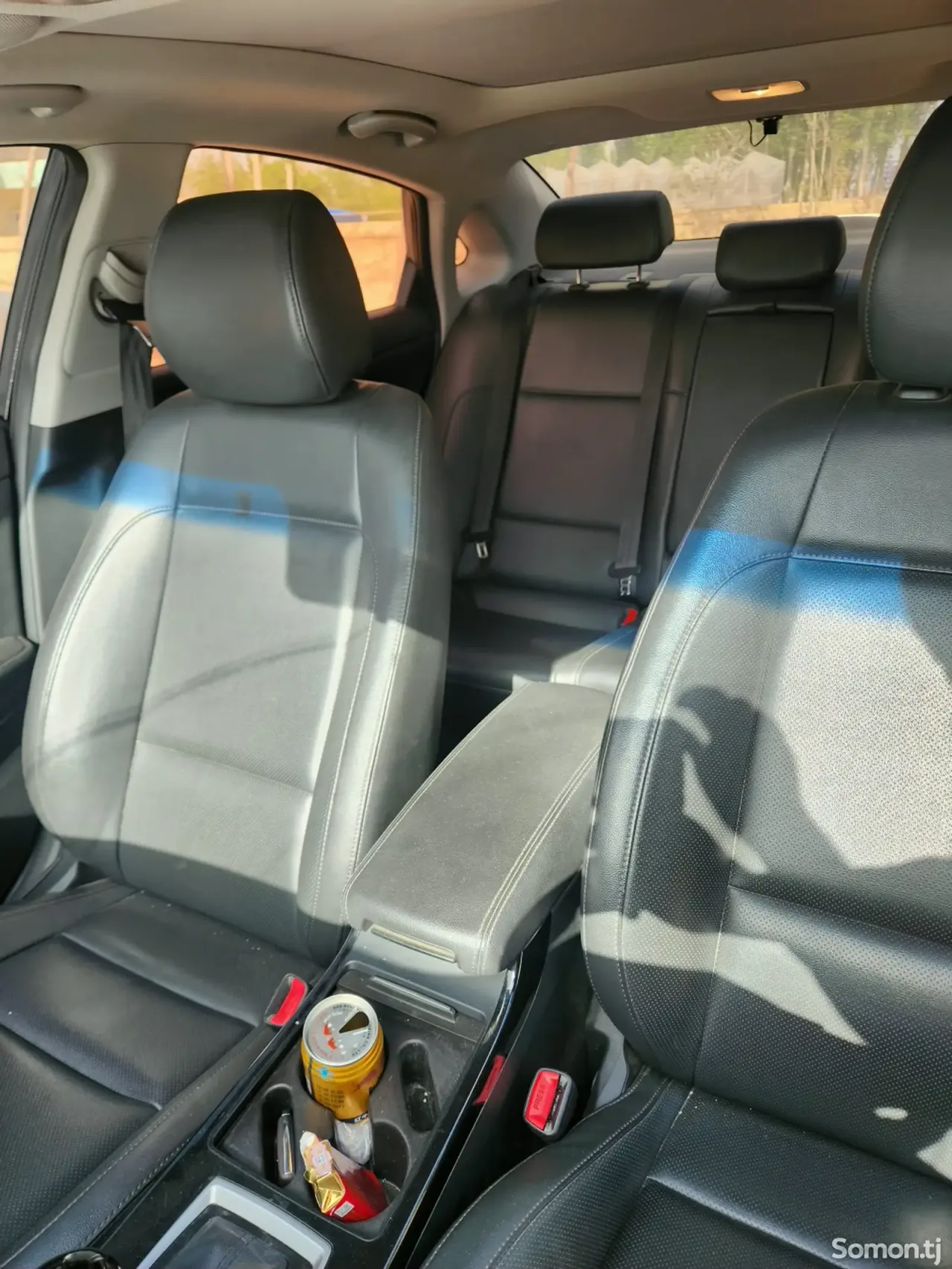 Hyundai Sonata 2016 · 1.8 AT