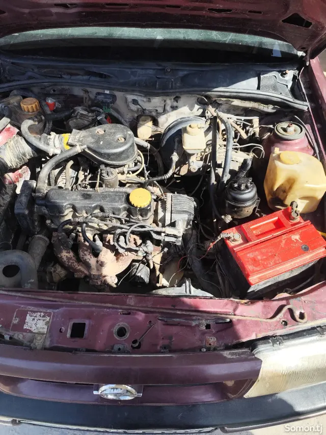 Opel Vectra A 1993 · 1.6 MT