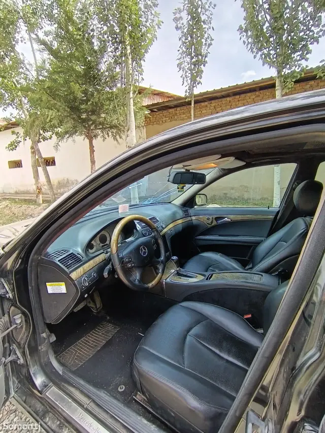 Mercedes-Benz E class 2007 · 3.5 AT