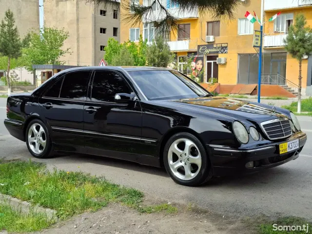 Mercedes-Benz E class 2001 · 2.4 AT