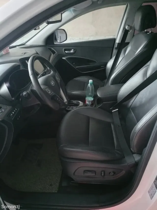 Hyundai Santa Fe 2016 · 2.2 AT