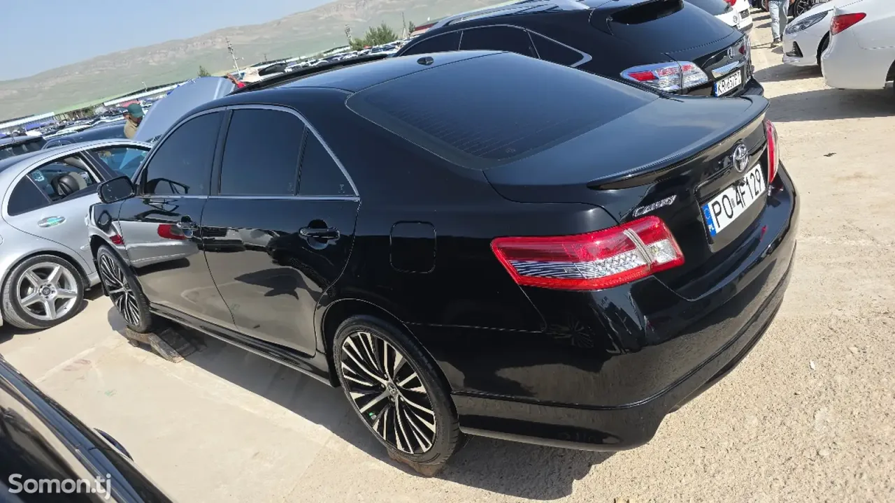 Toyota Camry 2011 · 2.5 AT