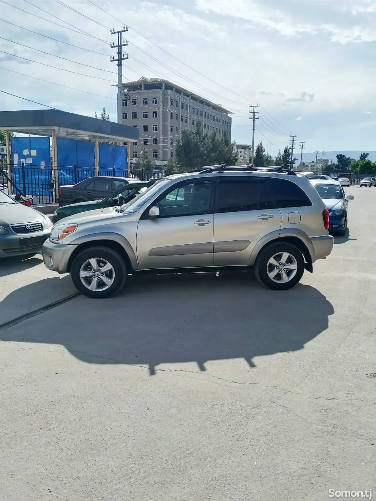 Toyota RAV 4 2004 · 2.4 AT