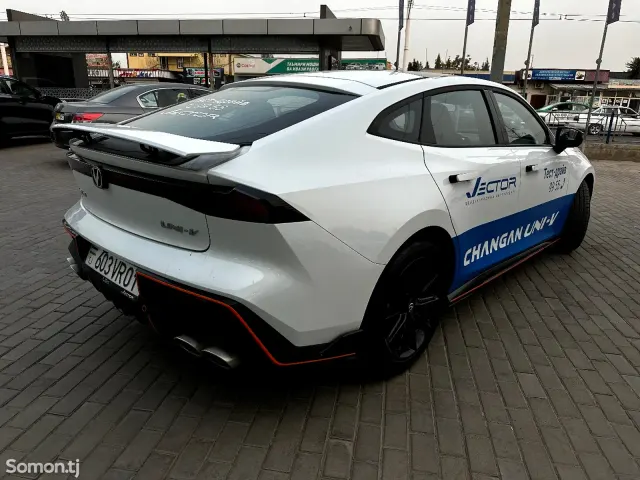 Changan UNI-V 2024 · 1.5 AT