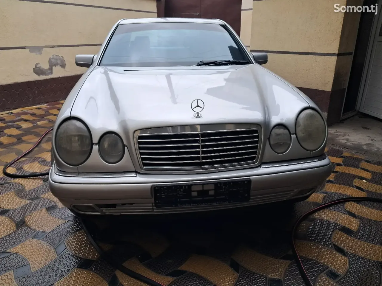 Mercedes-Benz E class 1996 · 2.0 MT