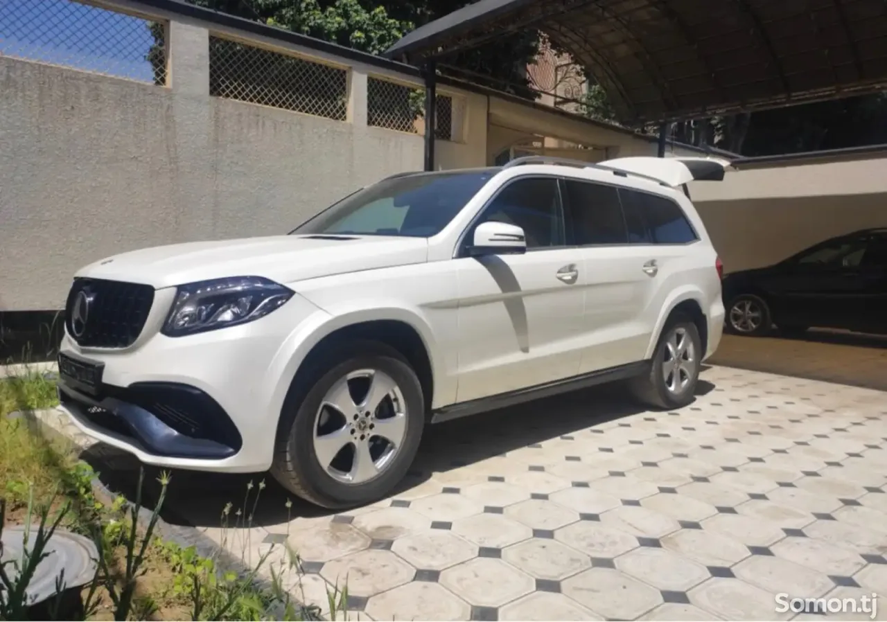Mercedes-Benz GLS 2017 · 4.5 AT