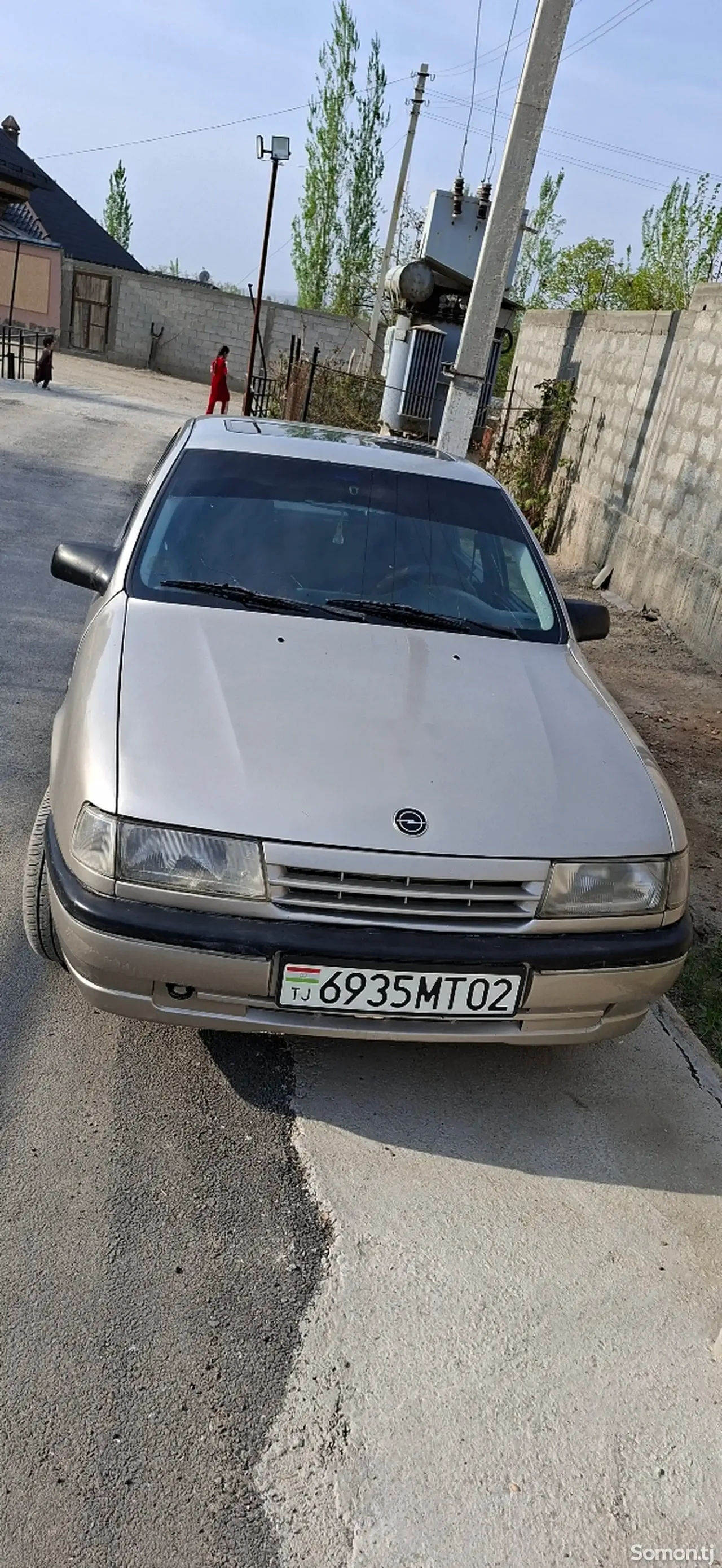 Opel Vectra A 1992 · 1.6 MT