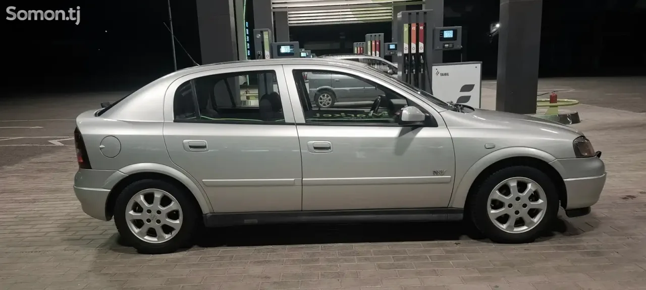 Opel Astra G 2003 · 1.6 MT