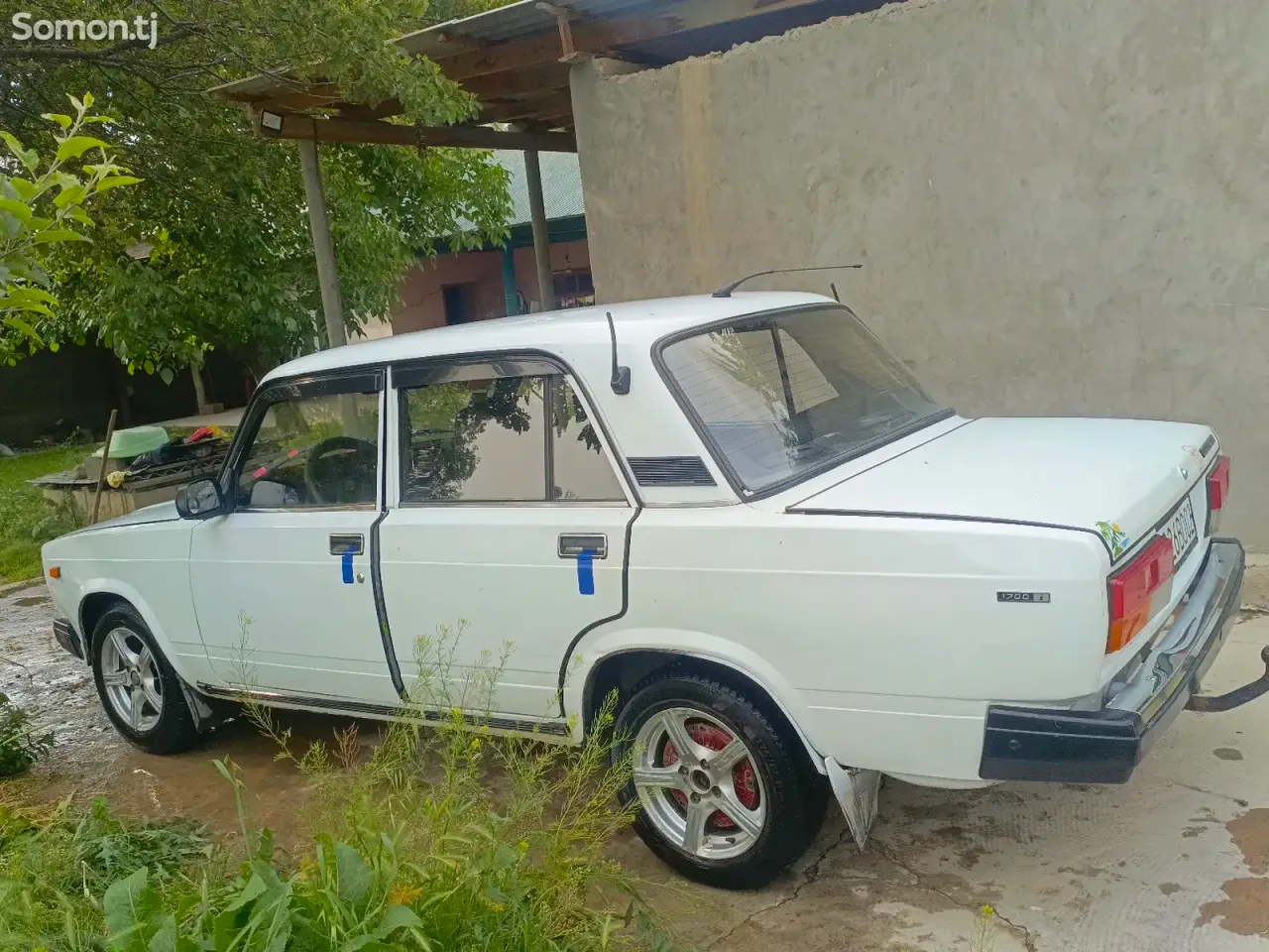 Lada (ВАЗ) 2107 2002 · 1.3 MT