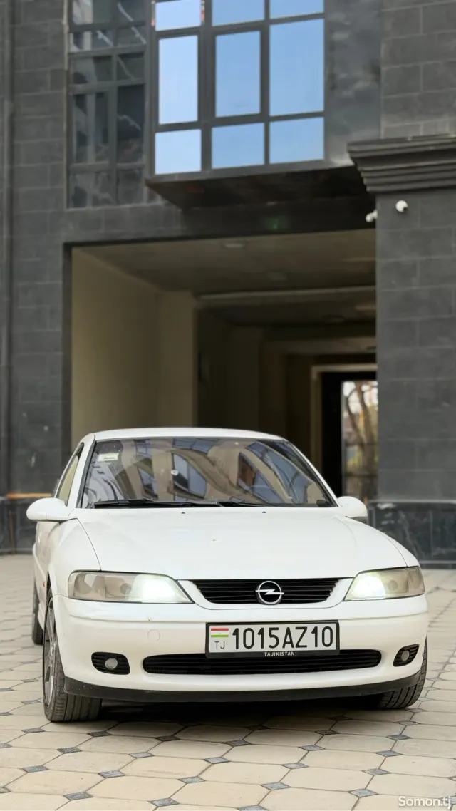 Opel Vectra B 2001 · 1.8 AT