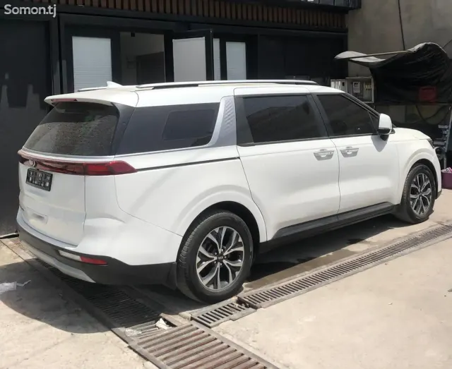 Kia Carnival 2021 · 3.5 AT