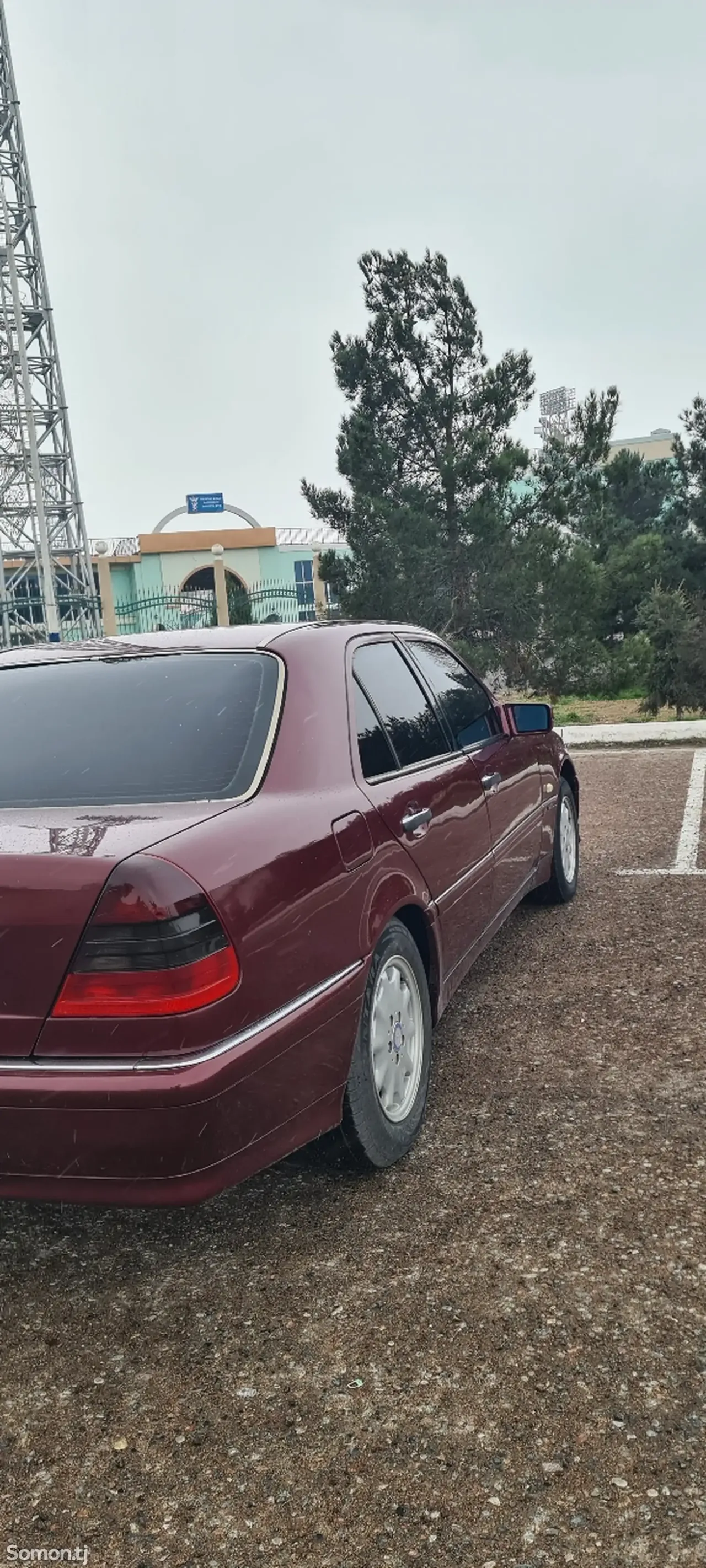 Mercedes-Benz C class 2000 · 2.4 AT