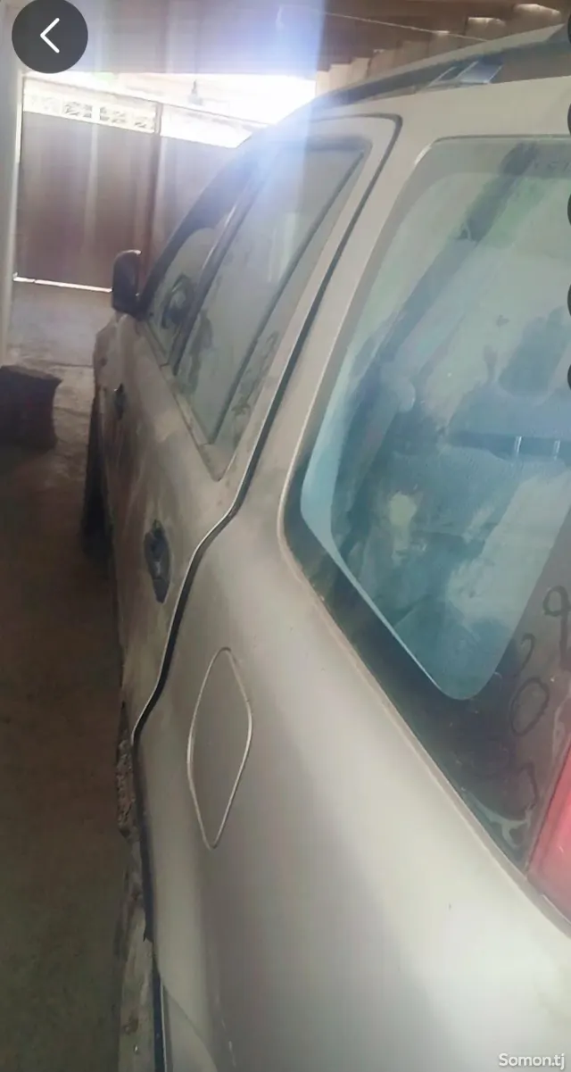 Honda CR-V 2000 · 2.4 MT