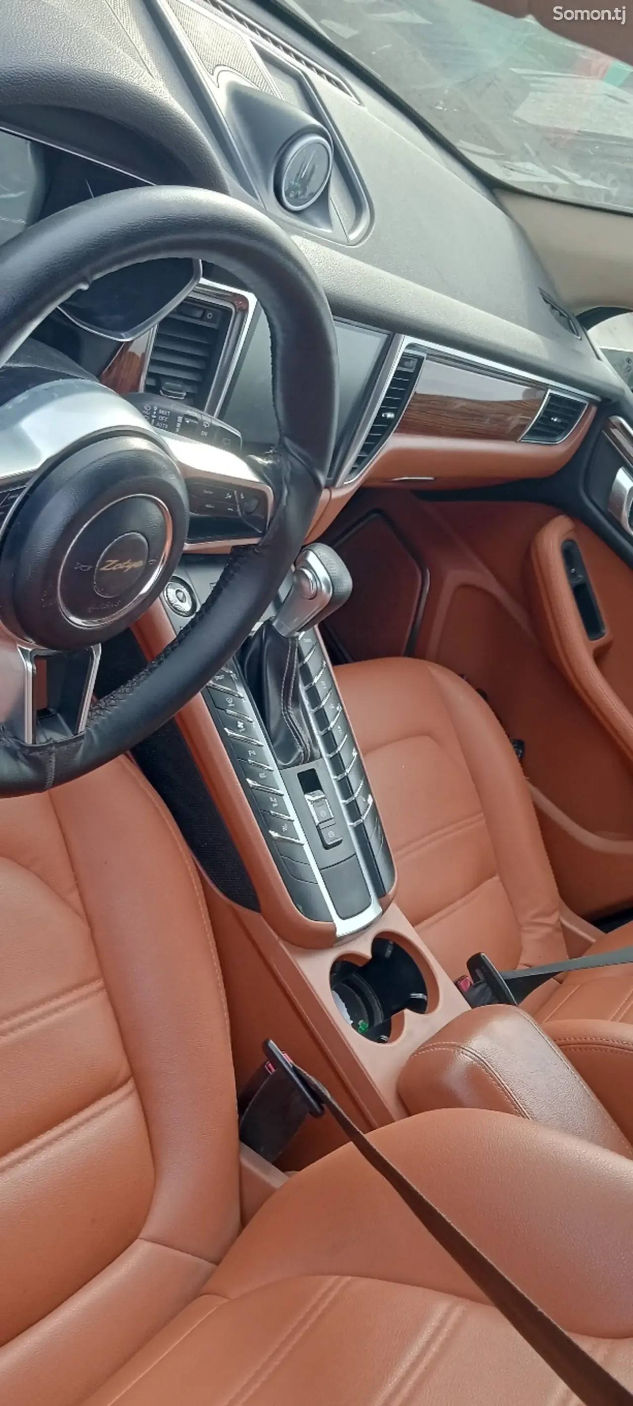Porsche Cayenne 2017 · 2.0 AT