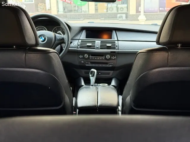 BMW X6 2013 · 4.0 CVT