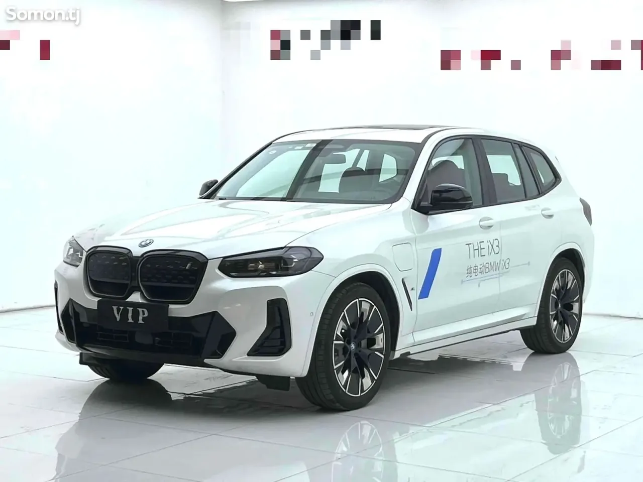 BMW iX 2025 · AT