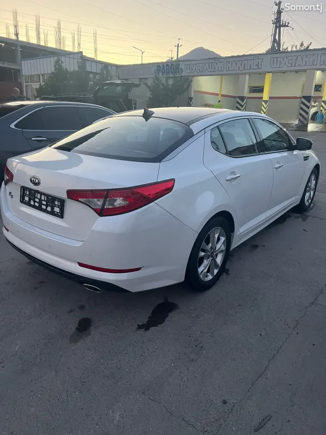 Kia K5 2011 · 2.0 AT
