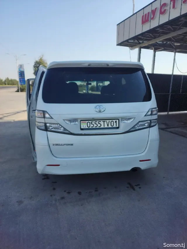Toyota Vellfire 2009 · 2.4 AT
