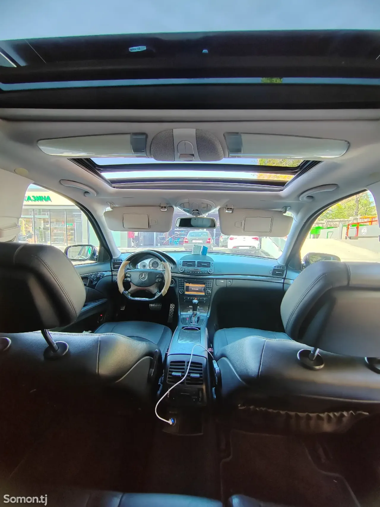 Mercedes-Benz E class 2009 · 5.5 AT