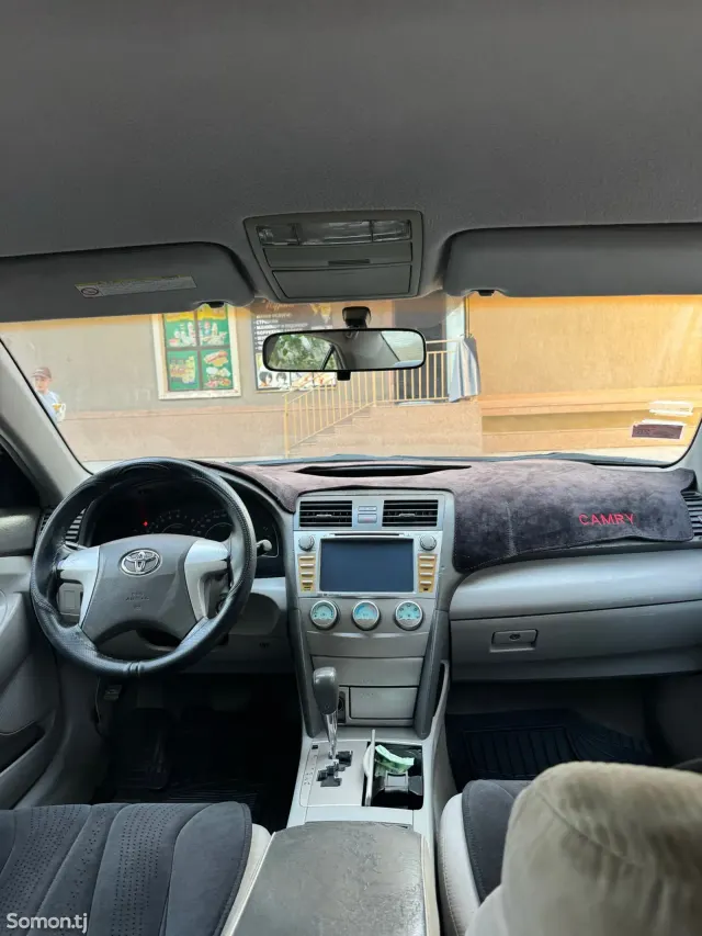 Toyota Camry 2009 · 2.4 AT