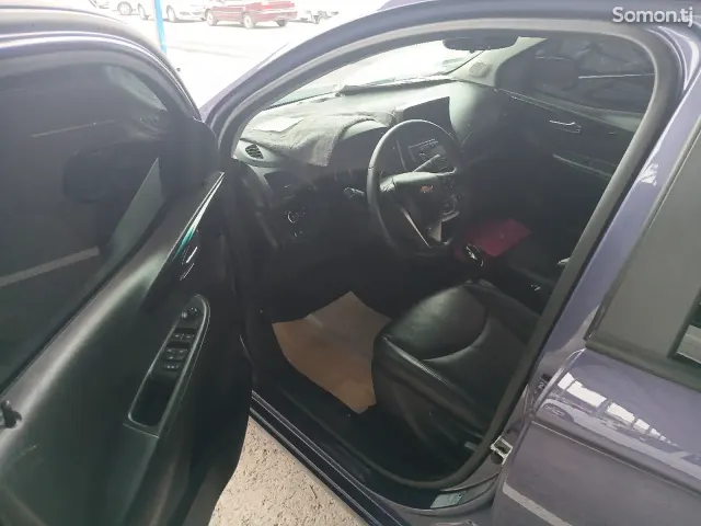 Chevrolet Spark 2015 · 0.8 AT