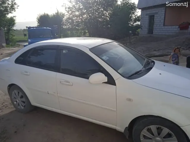 Chevrolet Lacetti 2008 · 1.6 MT