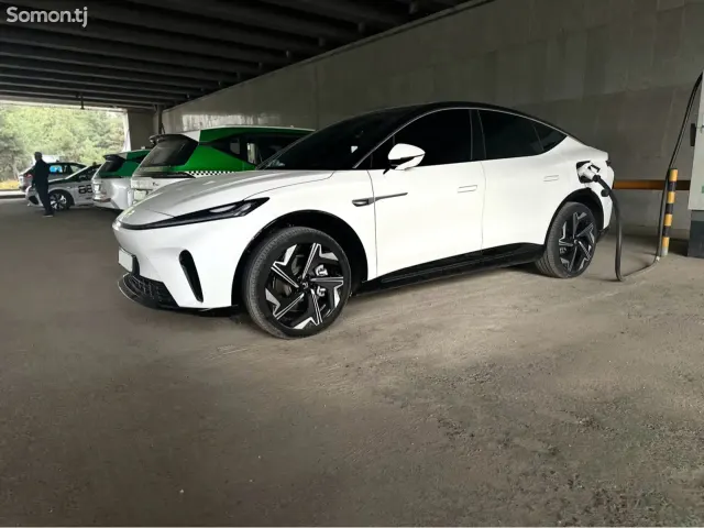 Rising Auto R7 2024 · AT