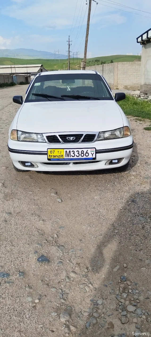 Daewoo Nexia 1995 · 1.6 MT